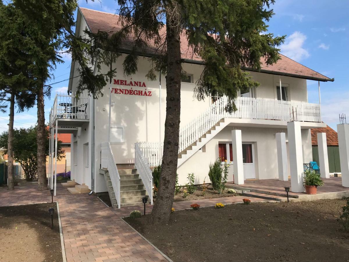 Melánia Vendégház Balatonfokajar Exterior foto